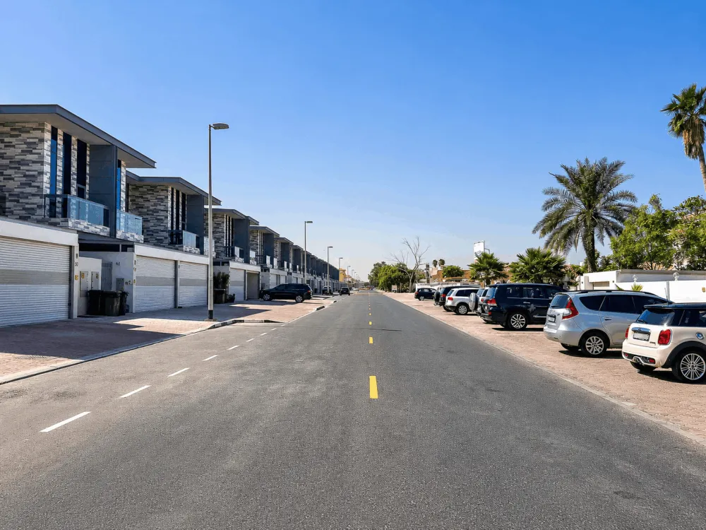 Villa-lined residential street in Jumeirah, Dubai
